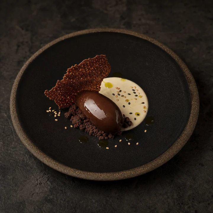 Postre de chocolate, aceite de oliva y sésamo